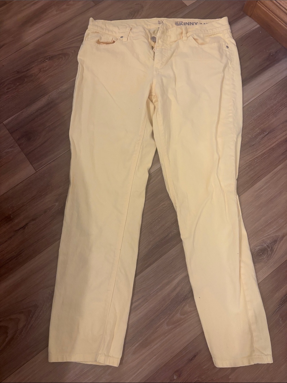 New York & Company Pale Yellow Skinny Ankle Pants